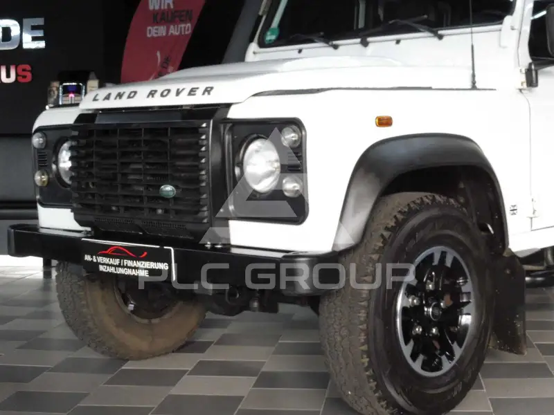 2013 Land Rover DEFENDER