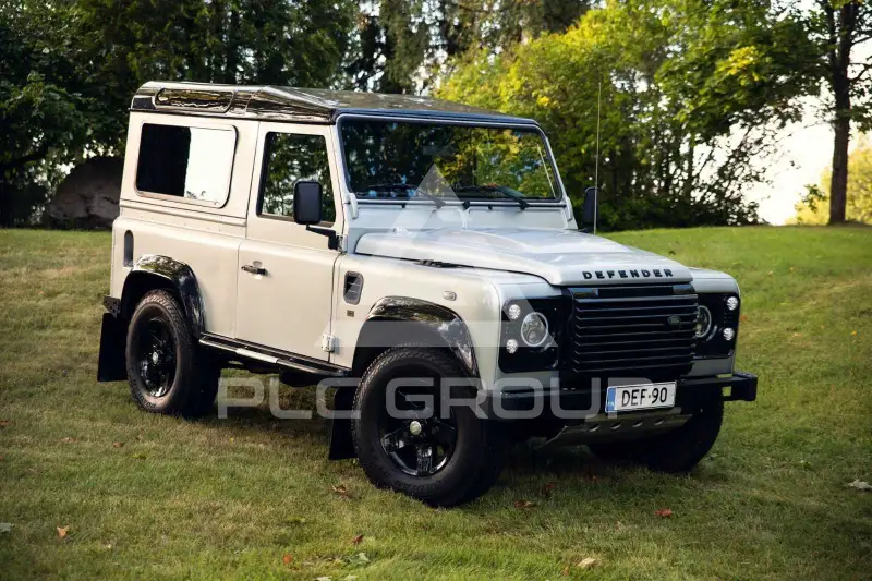 2013 Land Rover DEFENDER