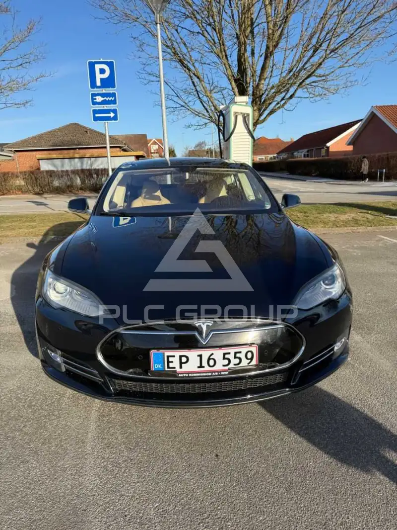 2013 Tesla Model S