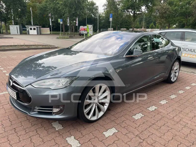 2013 Tesla Model S