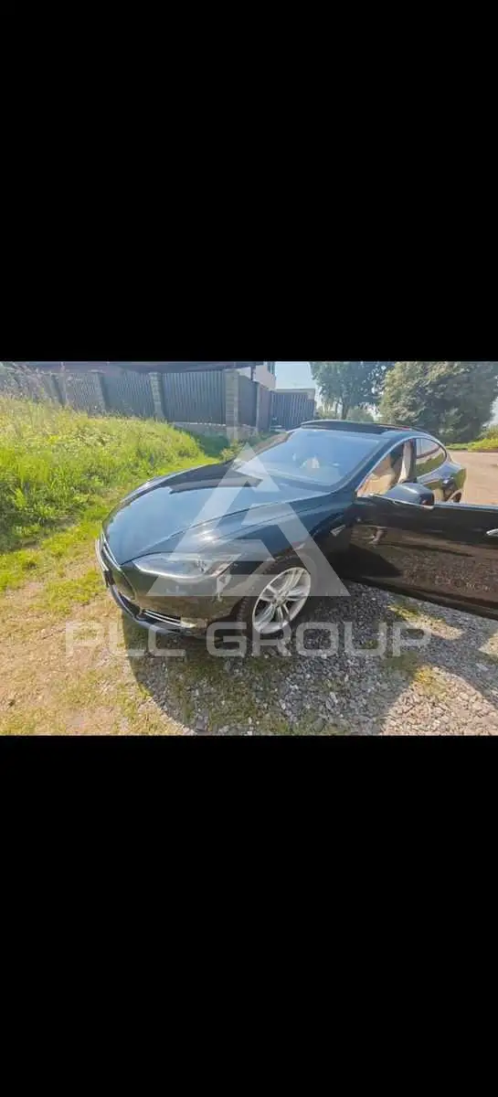 2013 Tesla Model S