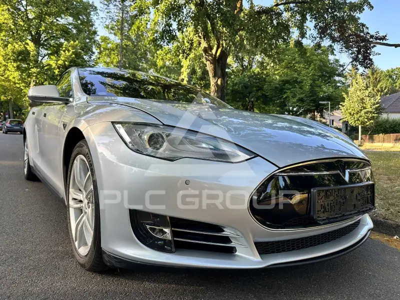 2013 Tesla Model S