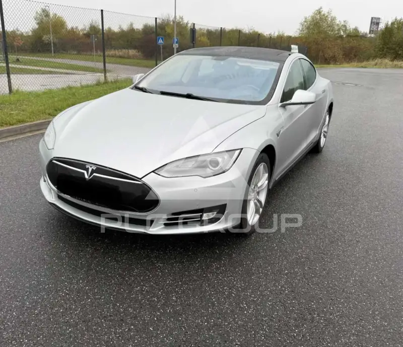 2013 Tesla Model S
