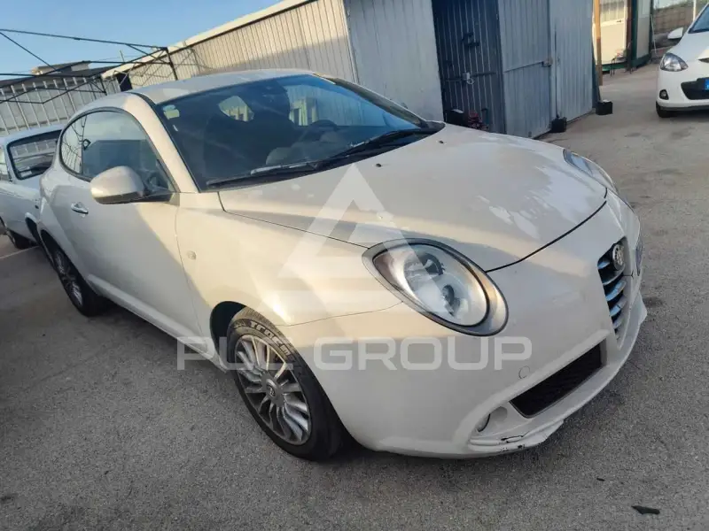 2013 Alfa Romeo Mito