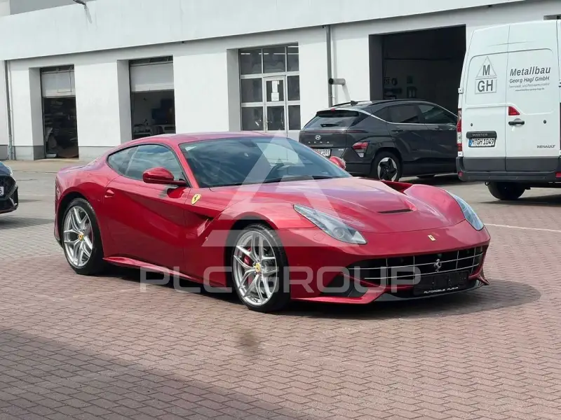2013 Ferrari F12