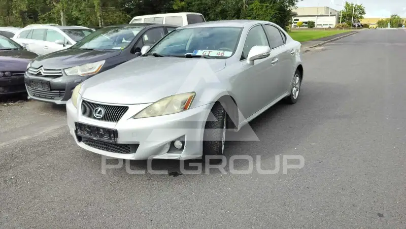 2013 Lexus IS200