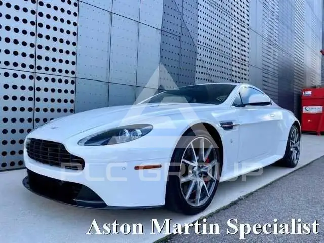 2013 Aston Martin V8