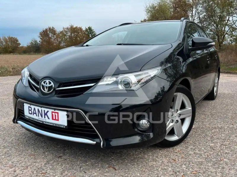 2013 Toyota AURIS