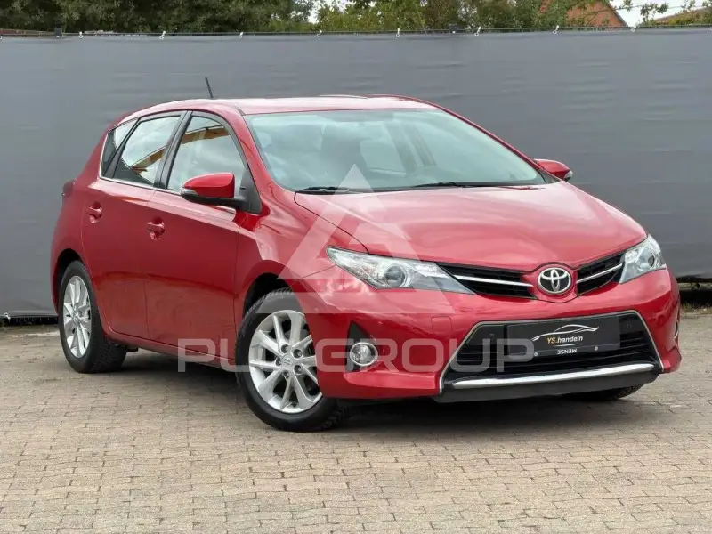 2013 Toyota AURIS