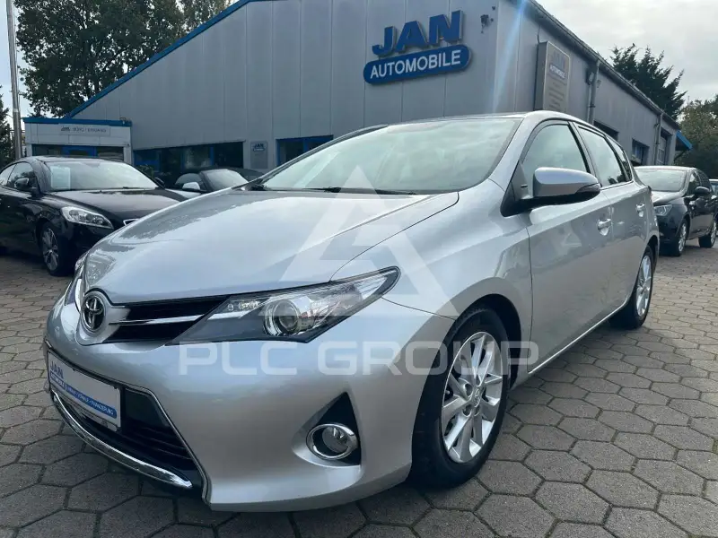 2013 Toyota AURIS