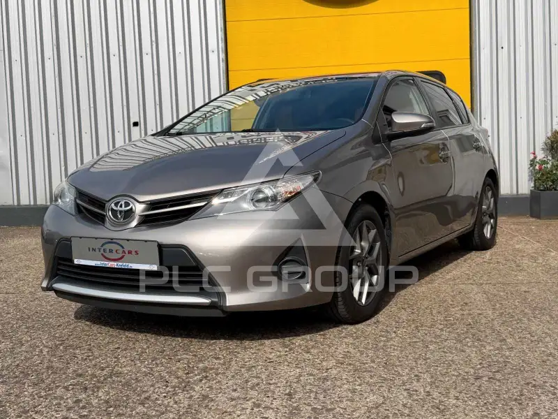 2013 Toyota AURIS