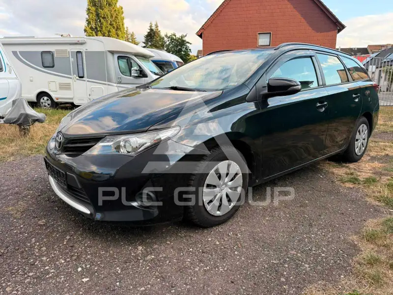 2013 Toyota AURIS