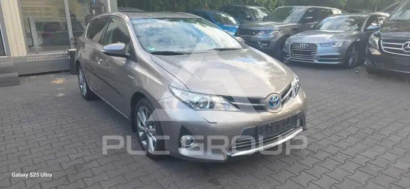 2013 Toyota AURIS