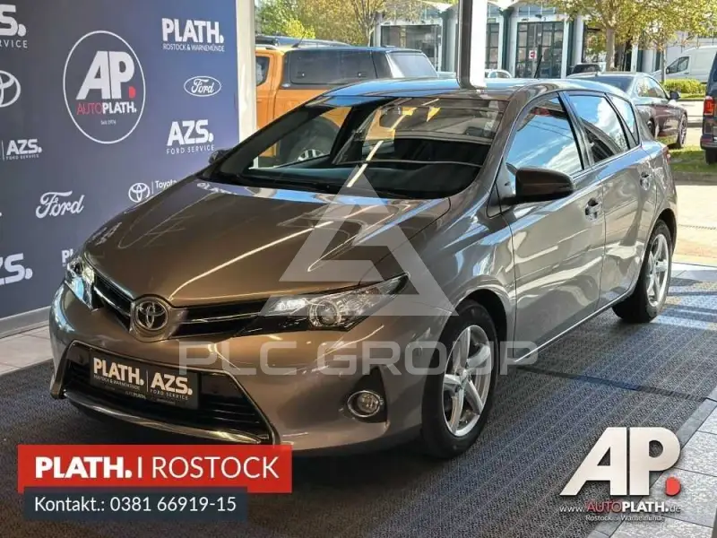 2013 Toyota AURIS
