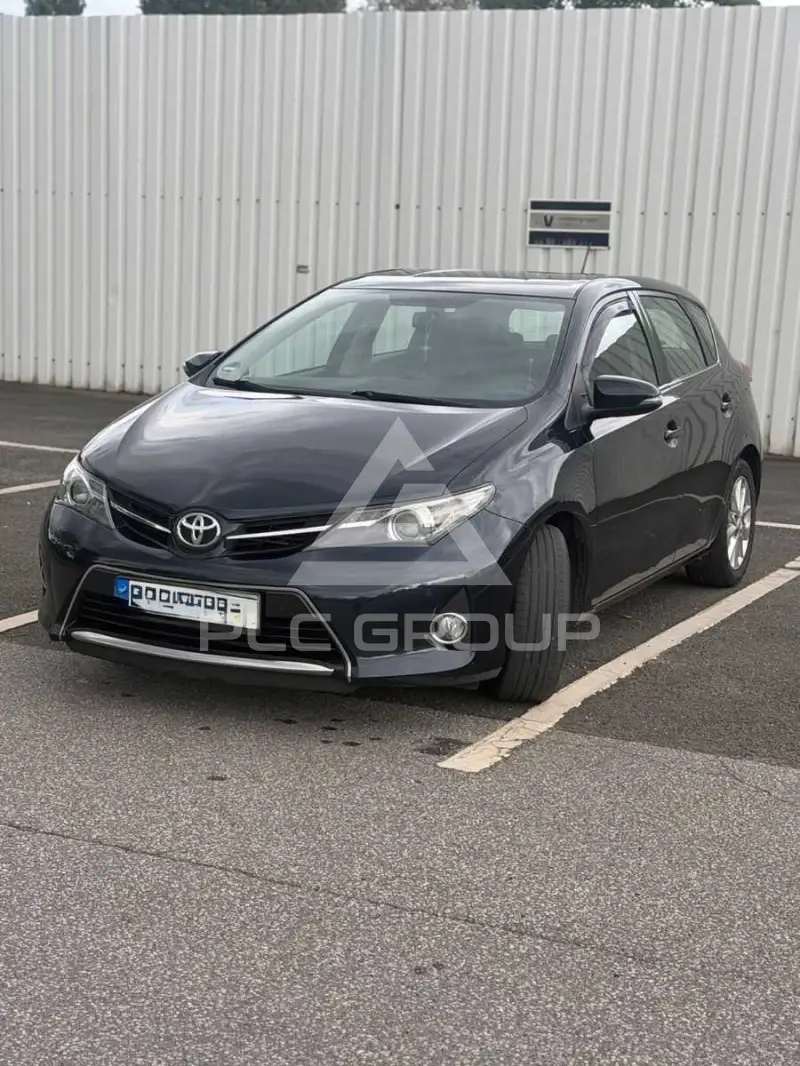 2013 Toyota AURIS