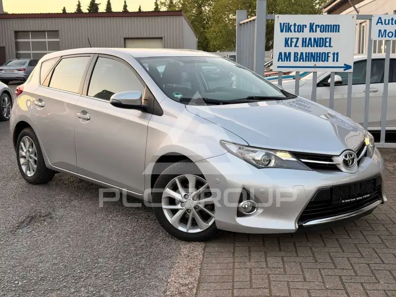 2013 Toyota AURIS