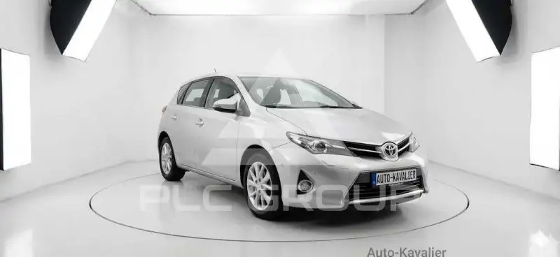 2013 Toyota AURIS