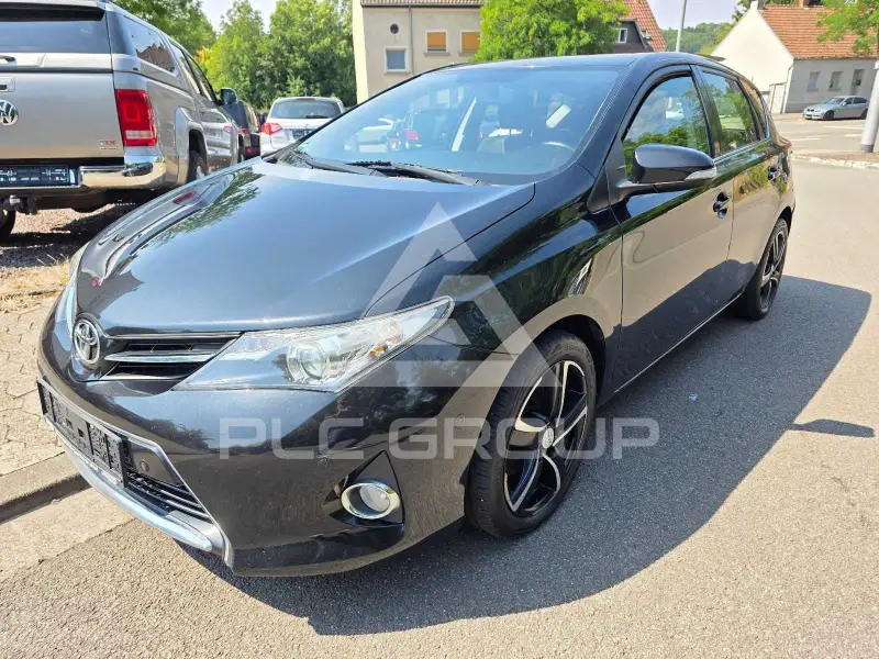 2013 Toyota AURIS