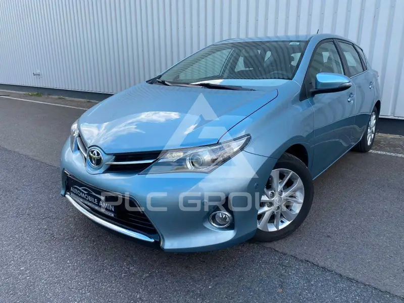 2013 Toyota AURIS