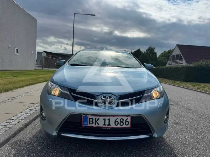 2013 Toyota AURIS