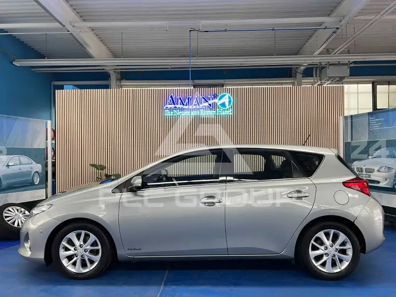 2013 Toyota AURIS
