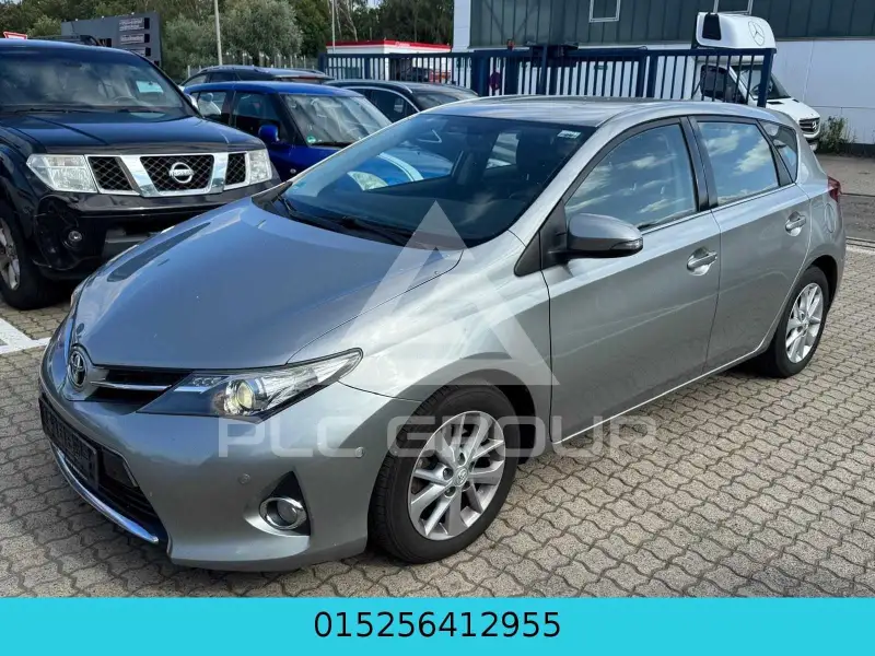 2013 Toyota AURIS