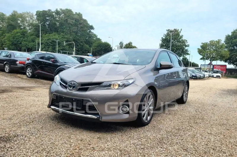 2013 Toyota AURIS