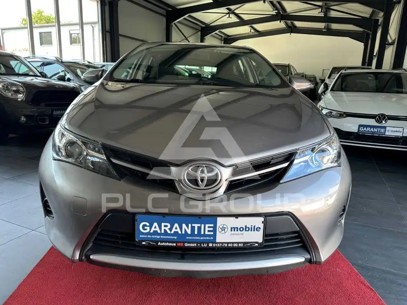 2013 Toyota AURIS