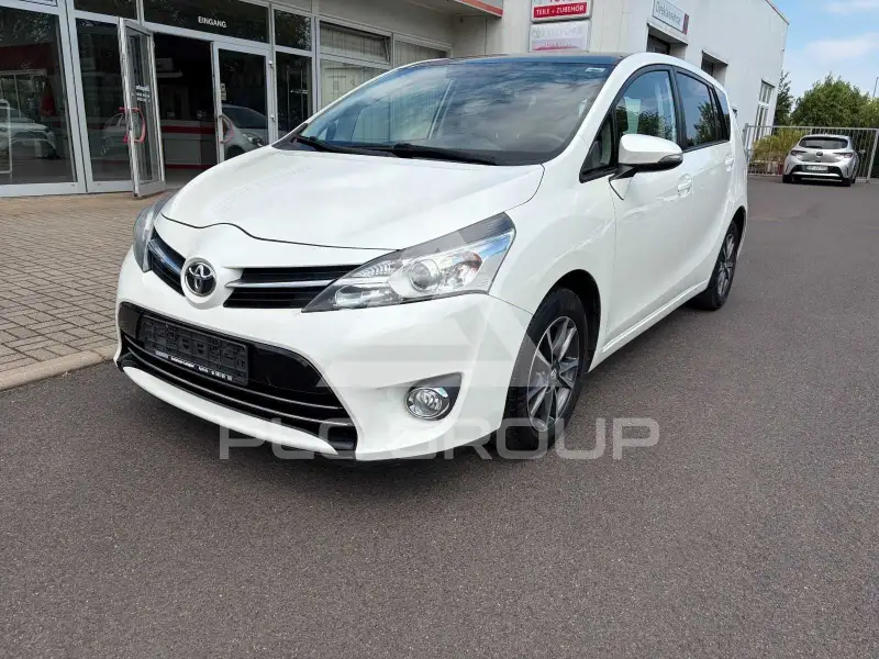 2013 Toyota VERSO