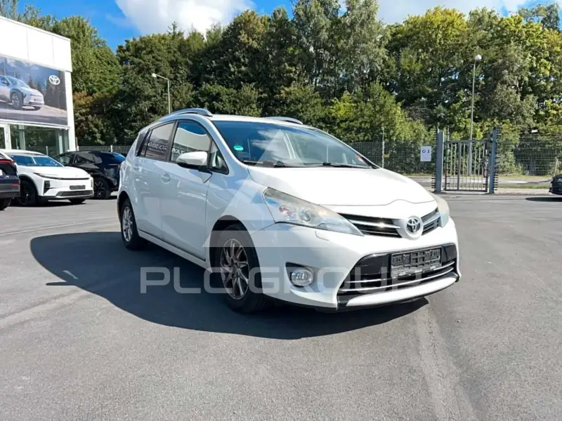 2013 Toyota VERSO