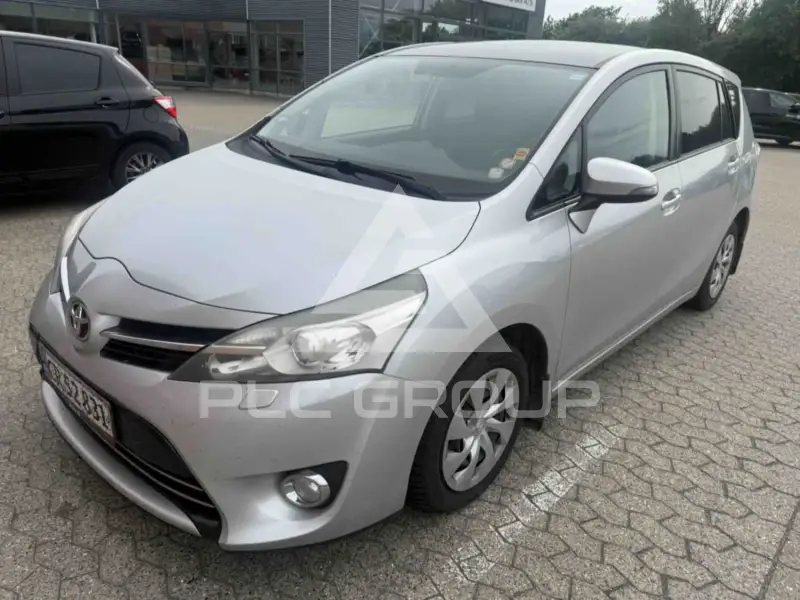 2013 Toyota VERSO