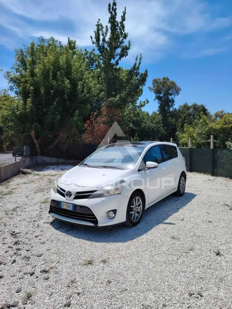 2013 Toyota VERSO