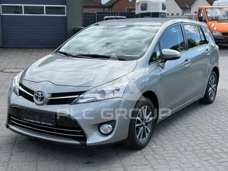 2013 Toyota VERSO