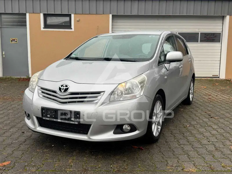 2013 Toyota VERSO