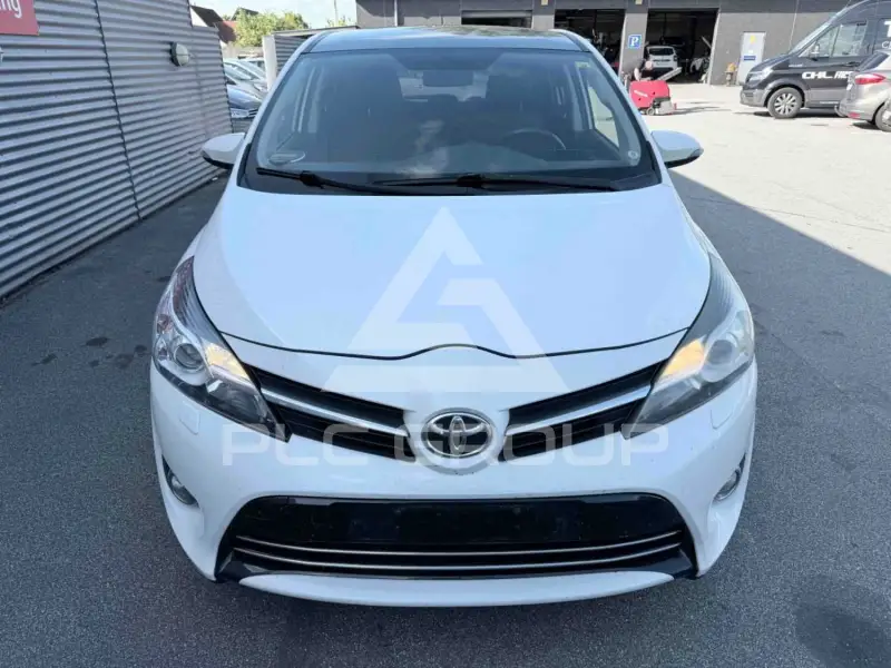 2013 Toyota VERSO