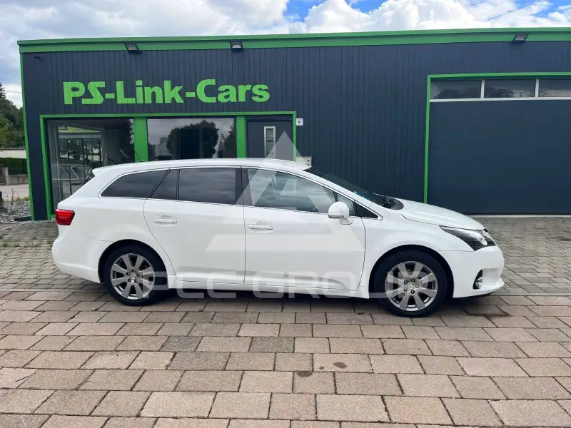 2013 Toyota Avensis