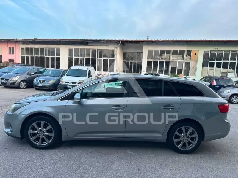 2013 Toyota Avensis