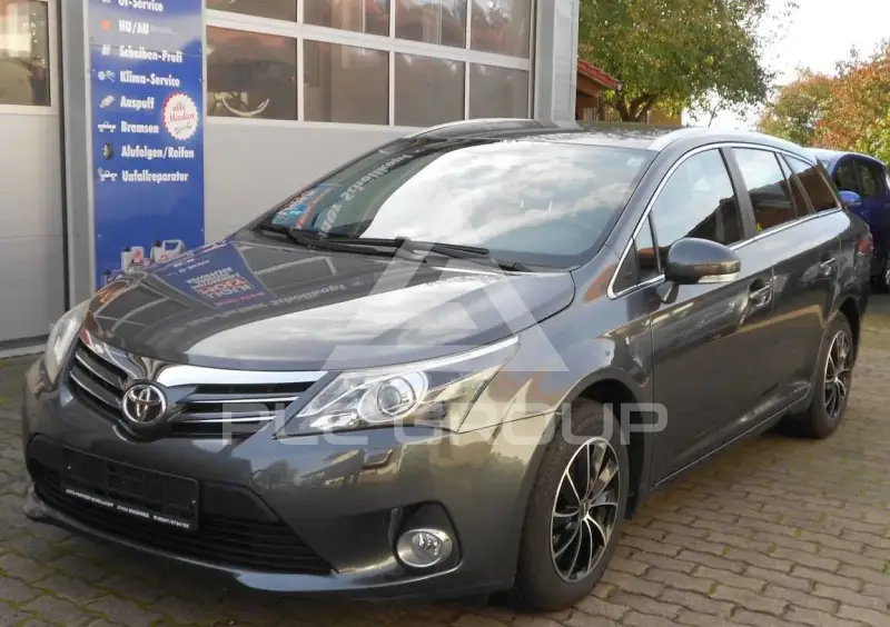 2013 Toyota Avensis