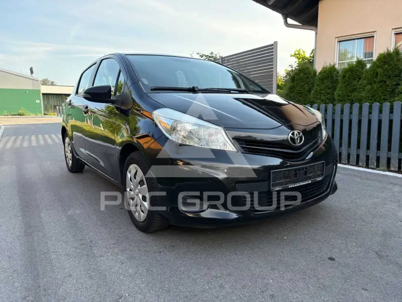 2013 Toyota YARIS
