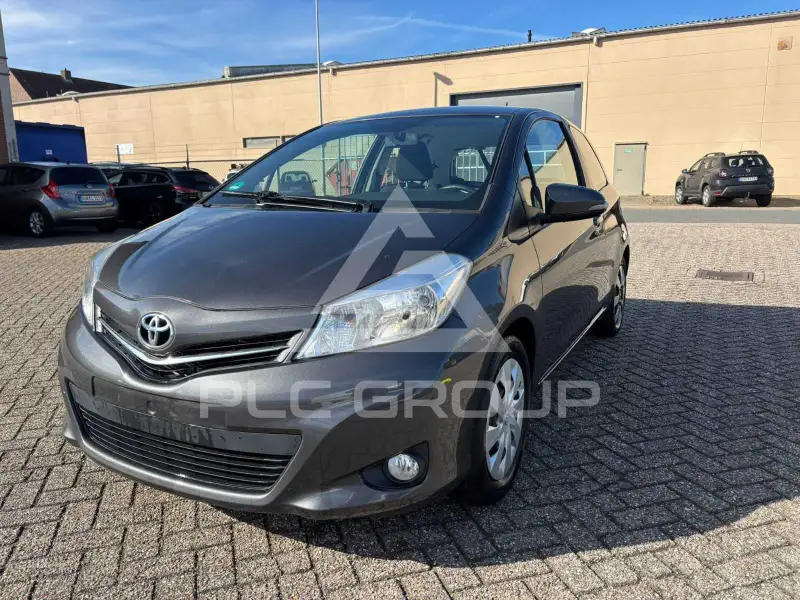 2013 Toyota YARIS
