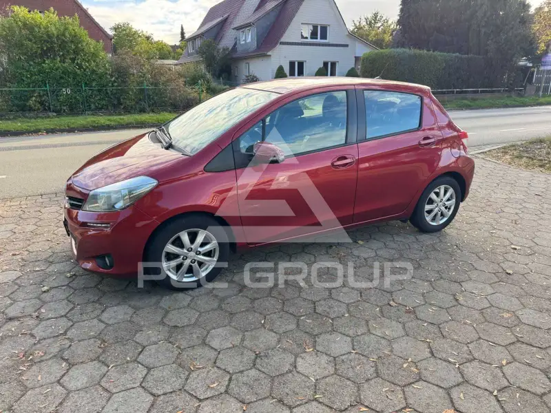2013 Toyota YARIS
