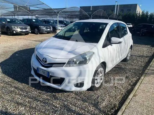 2013 Toyota YARIS