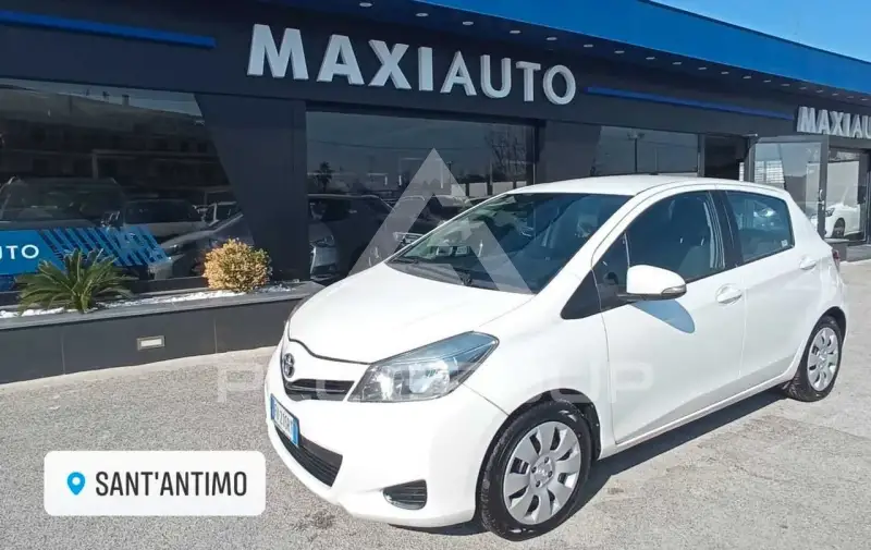 2013 Toyota YARIS