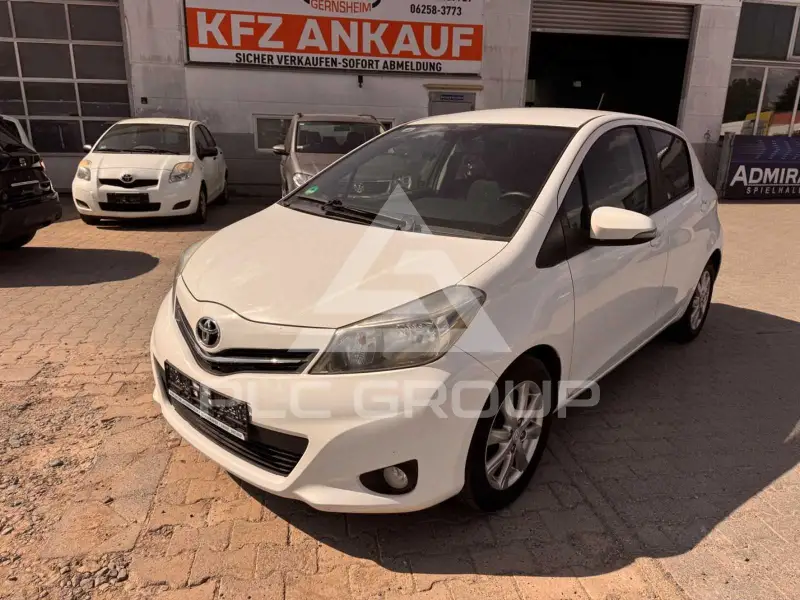 2013 Toyota YARIS