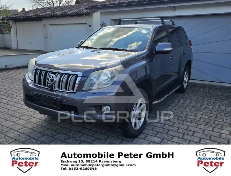 2013 Toyota LAND CRUISER