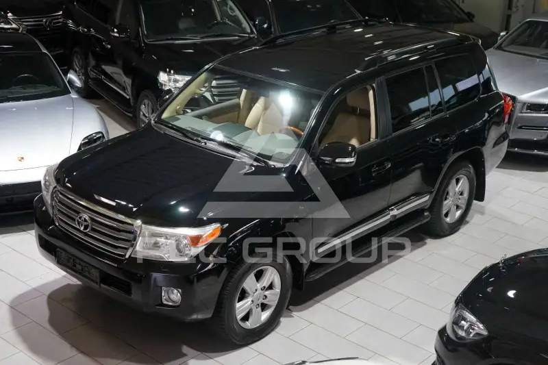2013 Toyota LAND CRUISER