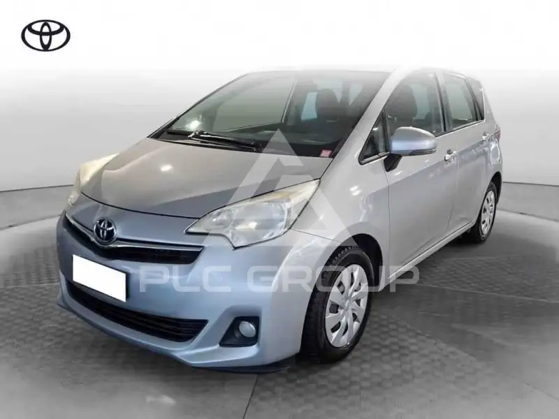 2013 Toyota VERSO