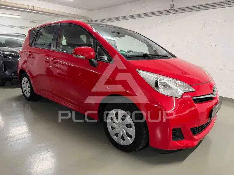 2013 Toyota VERSO