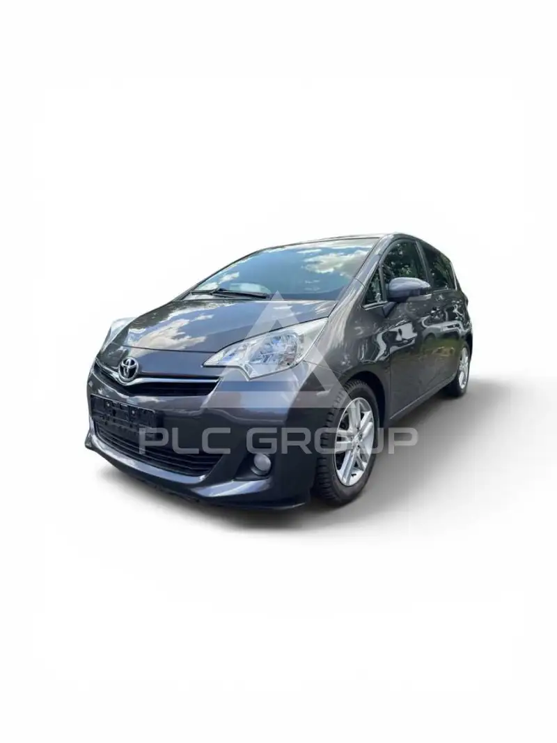 2013 Toyota VERSO