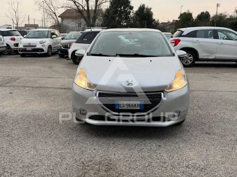 2013 Peugeot 208